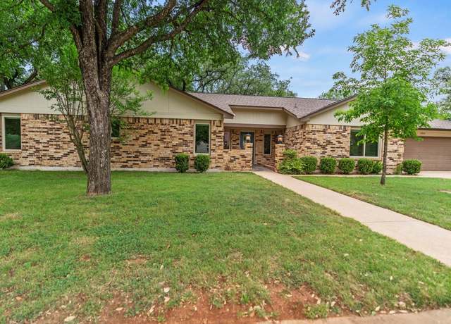 Property at 6901 Fence Line Dr, Austin, TX 78749, 3 beds, 2 baths
