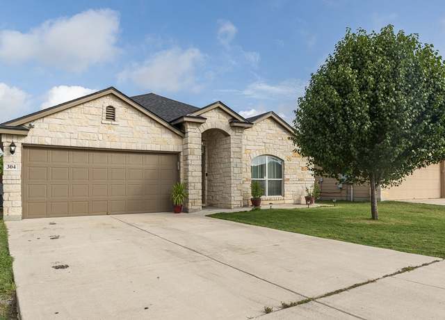 Property at 304 Capistrano Dr, San Marcos, TX 78666, 3 beds, 2 baths