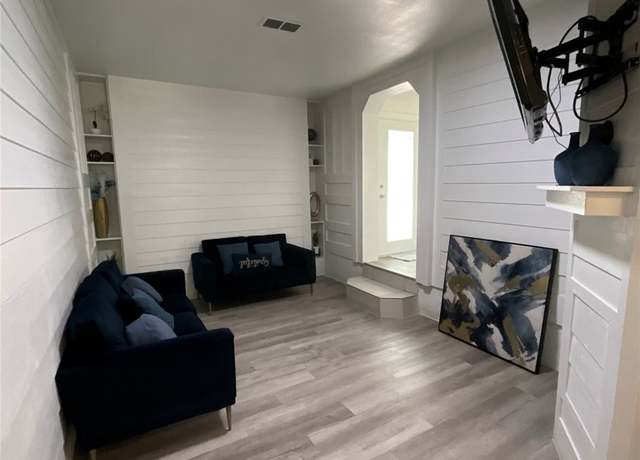 Property at 14902 Nuttall Dr, Austin, TX 78724, 2 beds, 1 bath