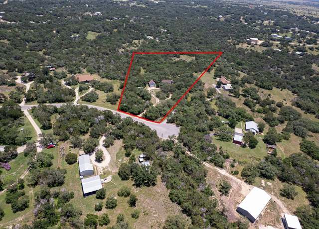 Property at 689 Abels Way, Canyon Lake, TX 78133, 3 beds, 2.5 baths
