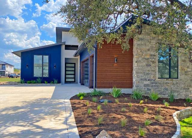 Property at 105 Blue Heron Dr, Kingsland, TX 78639, 3 beds, 3.5 baths