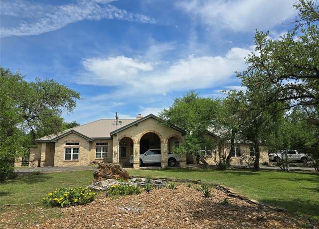 Property at 680 Saddleridge Dr, Wimberley, TX 78676, 4 beds, 3 baths