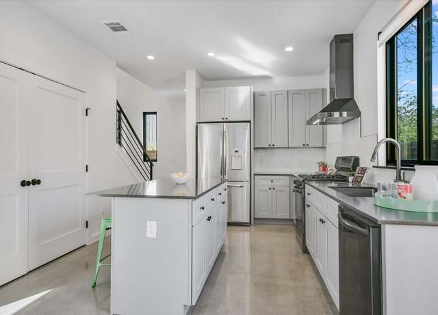 Property at 612 Irma Dr #2, Austin, TX 78752, 2 beds, 2.5 baths