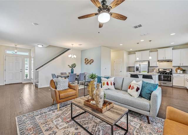 Property at 10612 Harwood Overlook Cv, Austin, TX 78747, 3 beds, 2.5 baths
