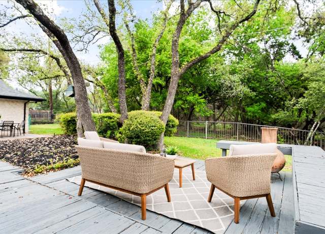 Property at 10616 Spicewood Pkwy, Austin, TX 78750, 4 beds, 2.5 baths
