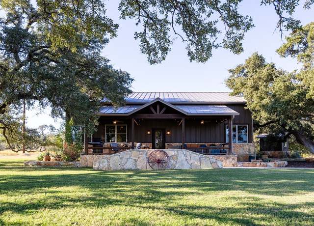 Property at 525 Packer Ln, Wimberley, TX 78676, 2 beds, 2 baths