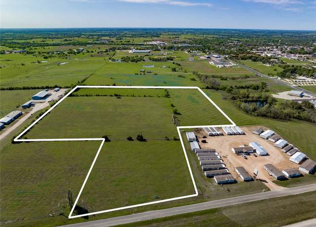 Property at 801 Huser Blvd, Schulenburg, TX 78956