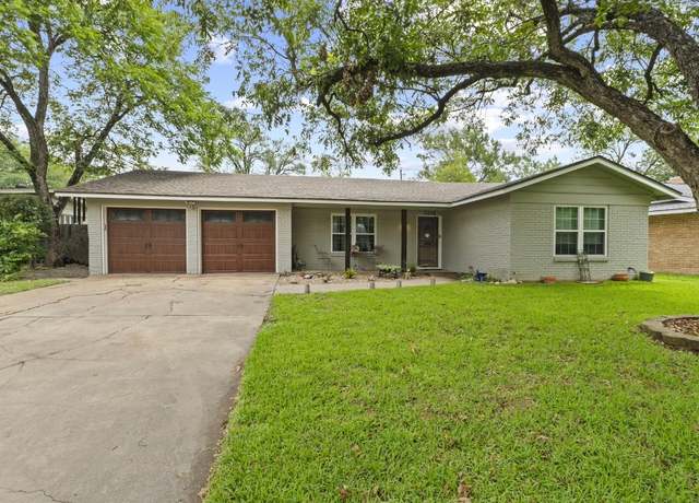 Property at 3206 Silverleaf Dr, Austin, TX 78757, 3 beds, 2 baths