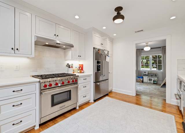 Property at 8712 Mountain Ridge Dr, Austin, TX 78759, 4 beds, 2.5 baths