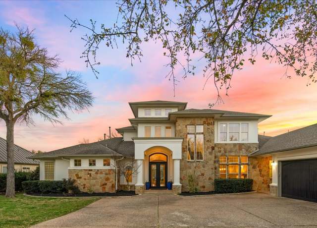 Property at 11801 Astoria Dr, Bee Cave, TX 78738, 5 beds, 4.5 baths