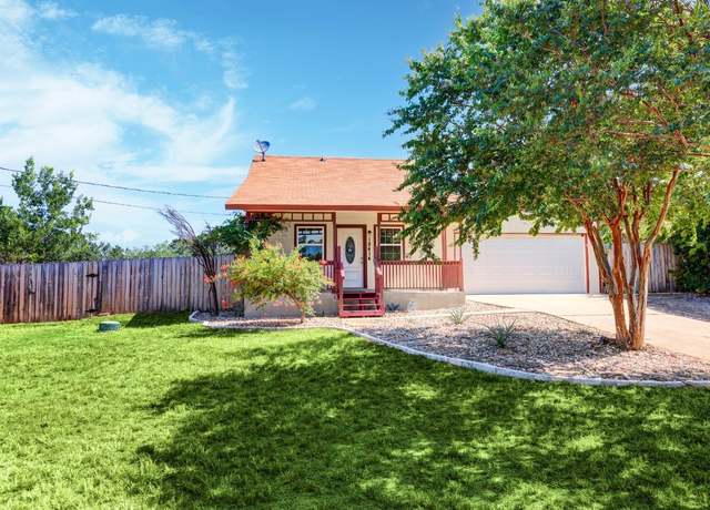 Property at 18414 E Lakeview Dr, Jonestown, TX 78645, 4 beds, 3 baths
