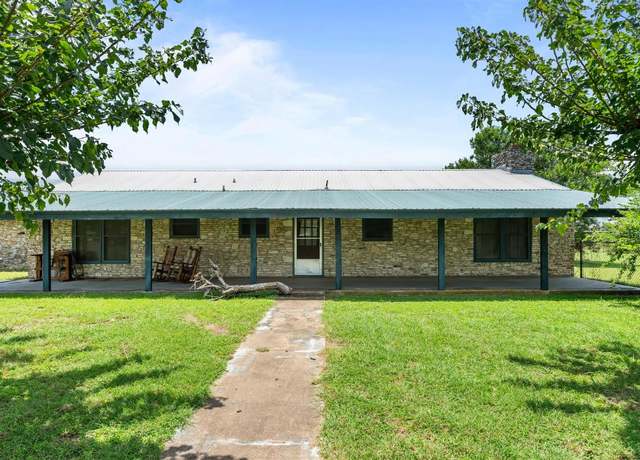 Property at 7 Tammy Ln, Round Rock, TX 78665, 3 beds, 3 baths