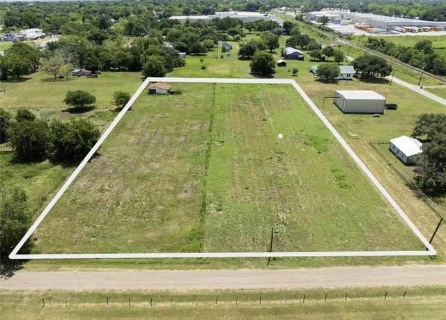 Property at 215 Old Highway 90 Loop, Schulenburg, TX 78956