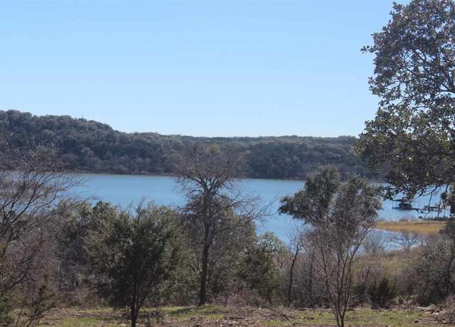 Property at 551 Lake View Dr, Spicewood, TX 78669