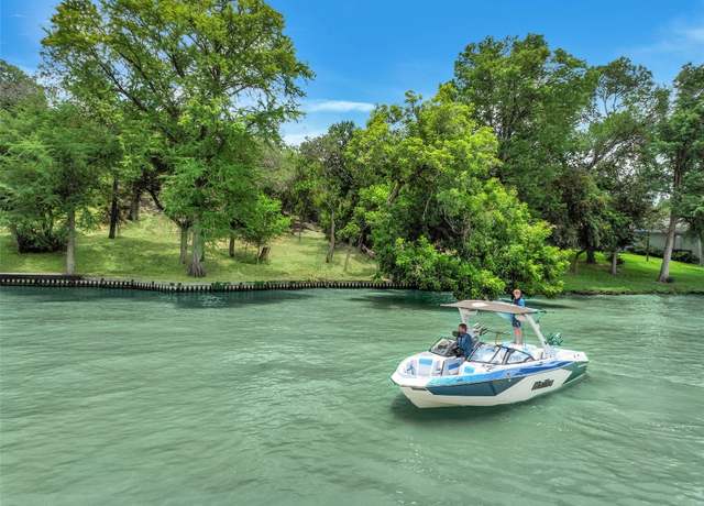 Property at 505 E Zipp Rd, New Braunfels, TX 78130