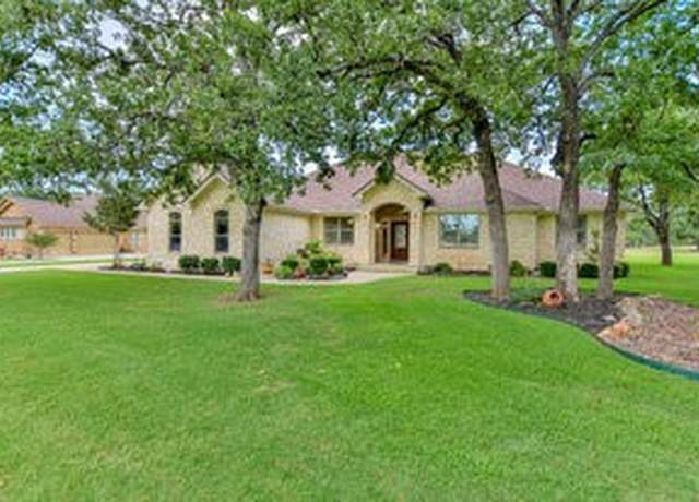 Property at 225 Independence Dr, Georgetown, TX 78633, 4 beds, 3 baths