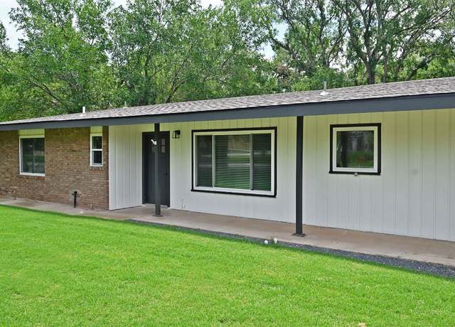 Property at 5204 Bedford Dr, Kingsland, TX 78639, 3 beds, 2 baths