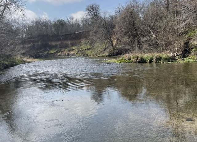 Property at 301 Fm 1979, Martindale, TX 78655