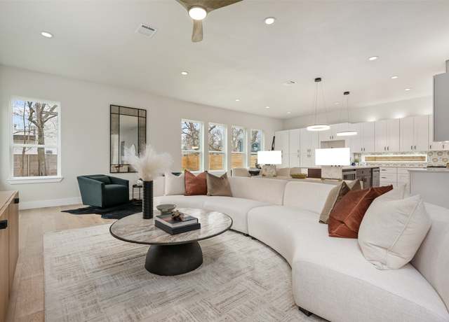 Property at 1004 Karen Ave, Austin, TX 78757, 5 beds, 3 baths