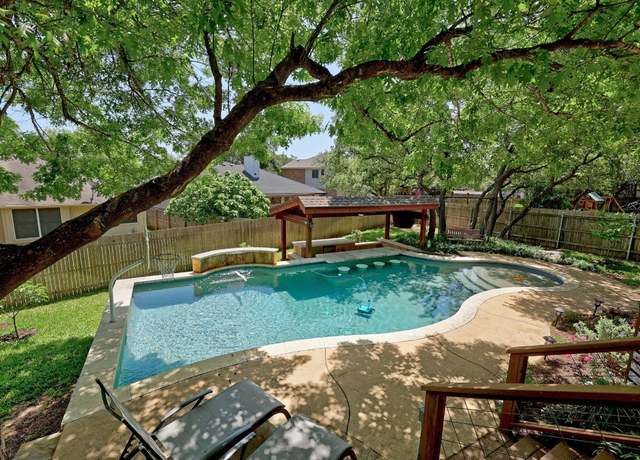 Property at 8909 Beatty Ct, Austin, TX 78749, 4 beds, 2.5 baths