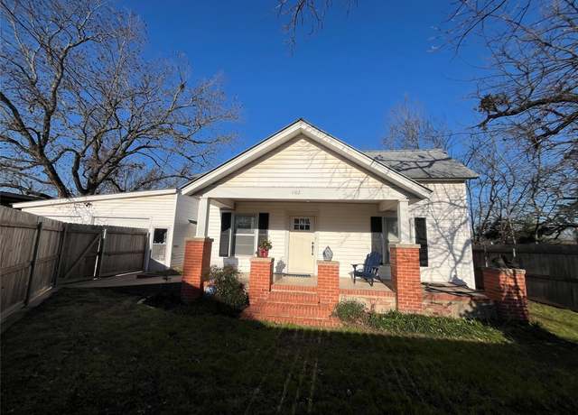 Property at 1102 N Travis Ave, Cameron, TX 76520, 4 beds, 2 baths
