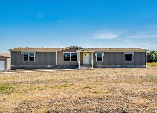 Property at 4915 Mustang Way, San Marcos, TX 78666, 5 beds, 3 baths