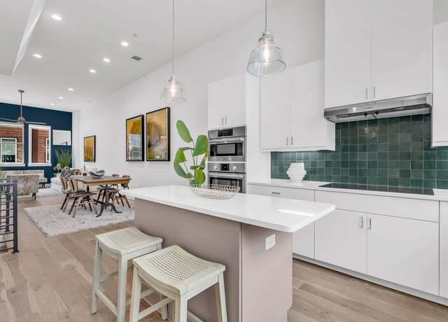 Property at 2505 Bluebonnet Ave #5, Austin, TX 78704, 2 beds, 2.5 baths