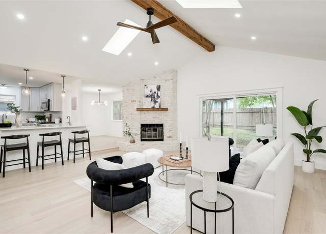 Property at 12044 Lincolnshire Dr, Austin, TX 78758, 3 beds, 2 baths