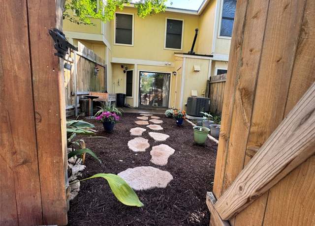 Property at 11901 Swearingen Dr #110, Austin, TX 78758, 2 beds, 1.5 baths