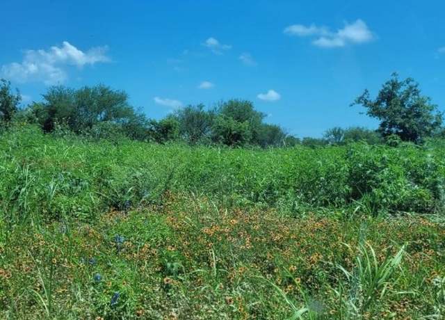 Property at 0 Emil Blank Rd, Yoakum, TX 77995