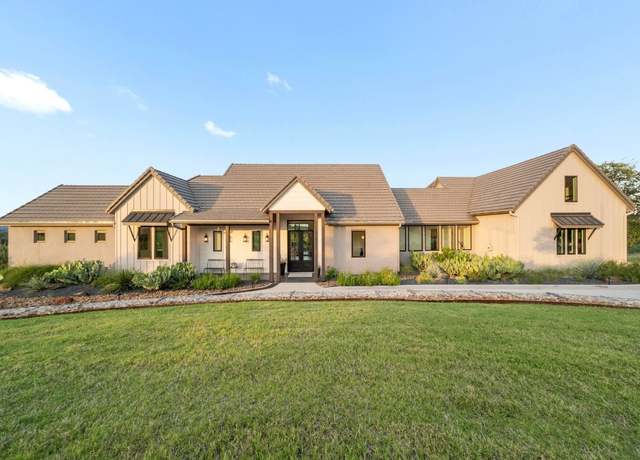 Property at 111 Rock N Robyn Trl, Horseshoe Bay, TX 78657, 3 beds, 2.5 baths