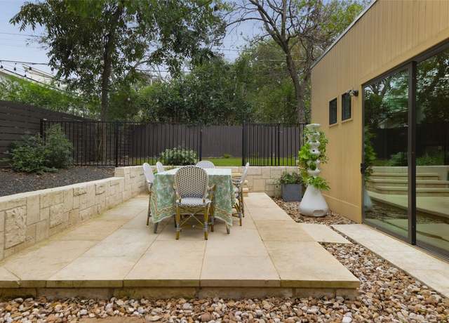 Property at 2410 Sharon Ln Unit B, Austin, TX 78703, 3 beds, 2.5 baths