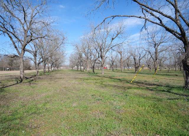 Property at 123 Lazy River Ln, Elgin, TX 78621