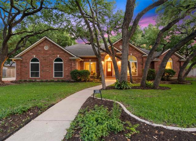 Property at 3105 Sunland Dr, Austin, TX 78748, 4 beds, 3 baths
