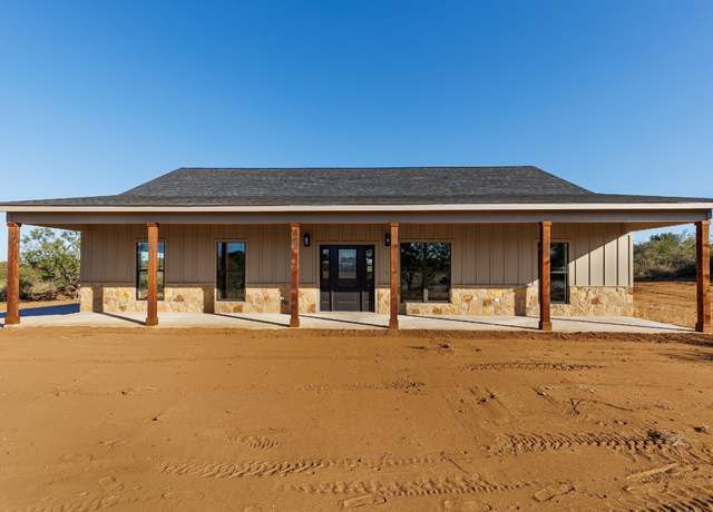 Property at 106 Bobcat Trl, Llano, TX 78643, 3 beds, 2 baths