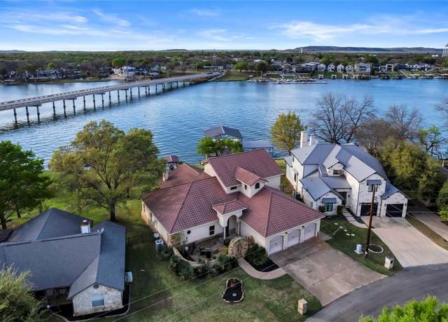 Property at 202 Bridgepoint Dr, Kingsland, TX 78639, 4 beds, 4 baths