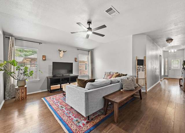 Property at 12112 Rancho Alto Rd, Austin, TX 78748, 4 beds, 2 baths
