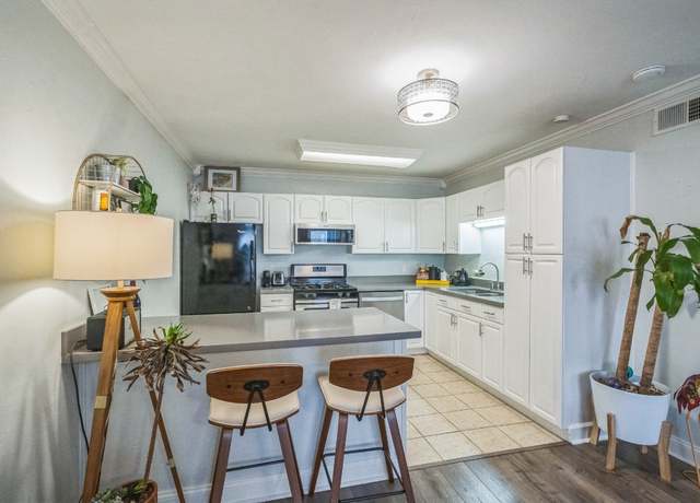 Property at 1304 Summit St #107, Austin, TX 78741, 2 beds, 1 bath