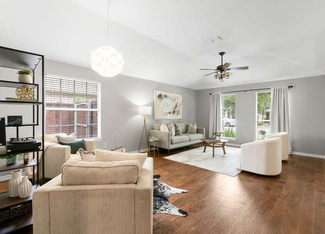 Property at 5205 Encinitas Ln, Austin, TX 78749, 4 beds, 2 baths