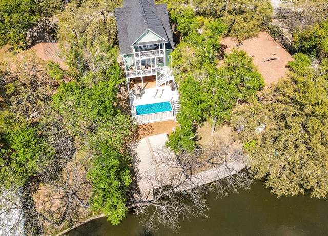 Property at 1943 Glencove Dr, Kingsland, TX 78639, 3 beds, 3 baths