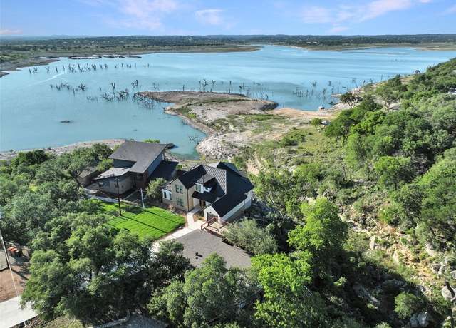 Property at 901 Glenn Dr, Canyon Lake, TX 78133, 3 beds, 1.5 baths