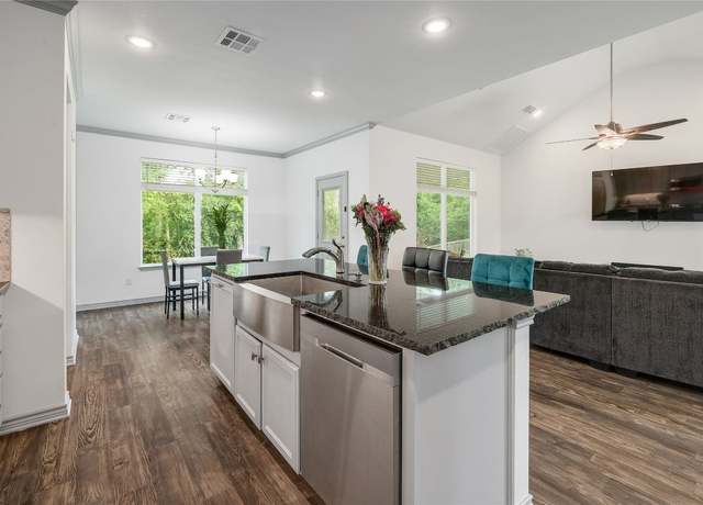 Property at 4118 Cripple Creek Dr, Temple, TX 76502, 4 beds, 3 baths
