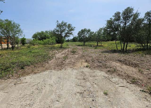 Property at 610 Seminole Trl, Lytton Springs, TX 78616