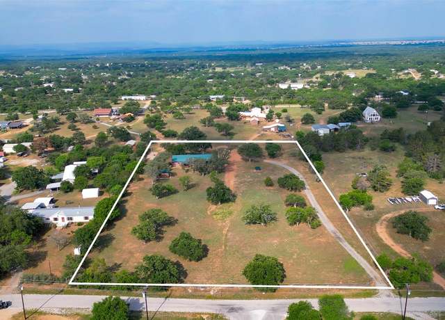 Property at 1503 Roselea Dr, Buchanan Dam, TX 78609, 3 beds, 3.5 baths