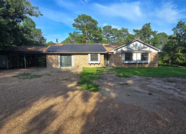 Property at 365 Pine Tree Loop, Bastrop, TX 78602, 4 beds, 3 baths