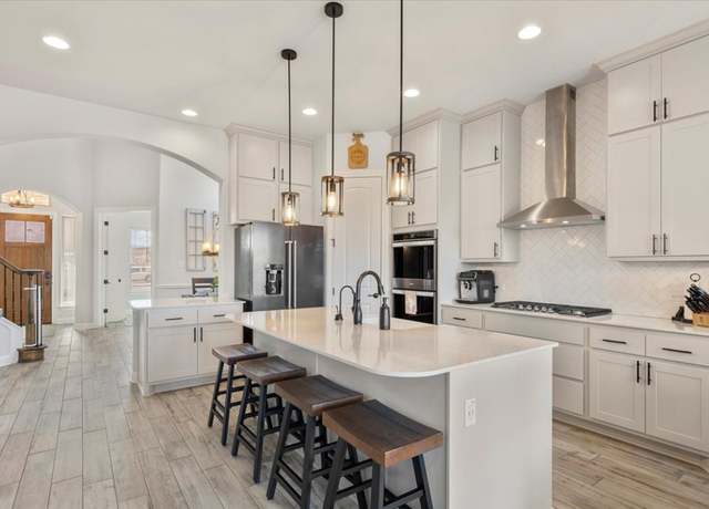 Property at 396 Eclipse Dr, Austin, TX 78737, 4 beds, 3.5 baths