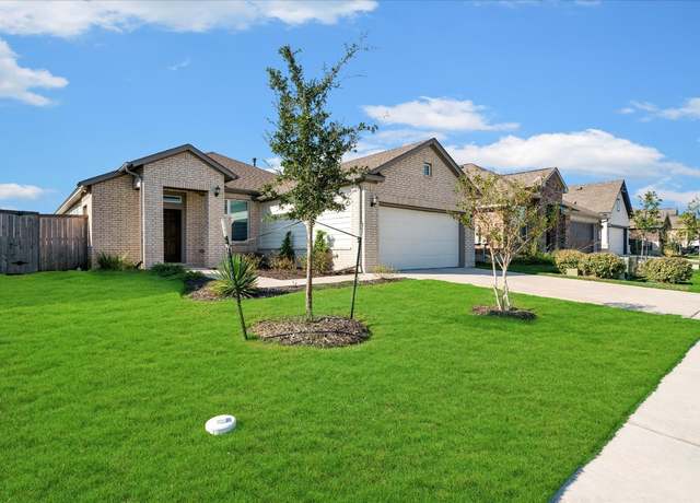 Property at 119 Thurston Dr, Bastrop, TX 78602, 3 beds, 2 baths