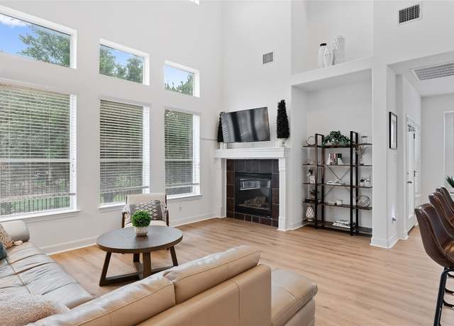Property at 30 Stone Terrace Dr, Austin, TX 78734, 4 beds, 3.5 baths