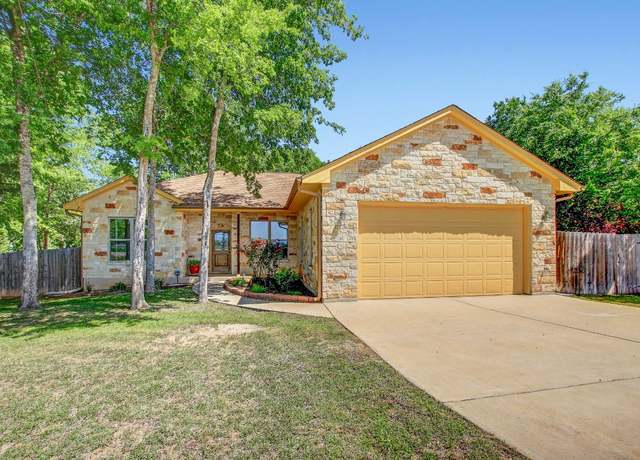 Property at 1363 Lovers Ln, Bastrop, TX 78602, 3 beds, 2 baths