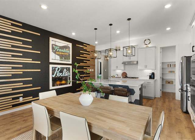 Property at 1913 Summercrest Blvd, Georgetown, TX 78626, 3 beds, 2 baths